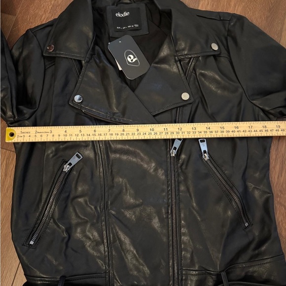 NWT Elodie Black Faux Leather Moto‎ Biker Jacket Full Zip Belted Women's Size L - Picture 4 of 5